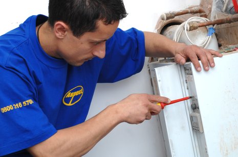 Gas and central heating middle image